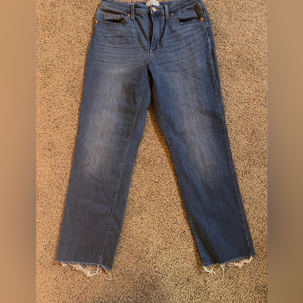 Universal Thread High Rise Slim Straight Jeans- size 8/29 Regular